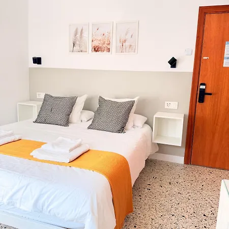 Moli De Mar - Check-in Autonomo 24 H 2* Lloret de Mar