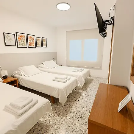 Hotel Y Apartamento Moli De Mar - Check-In 24 Horas אכסניה