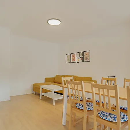 Hostal Apartamento Moli De Mar Lloret De Mar Lloret de Mar