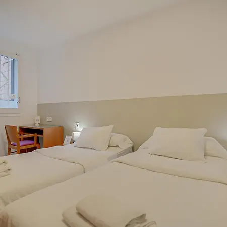 Hostal Apartamento Moli De Mar Lloret De Mar Maison d'hôtes