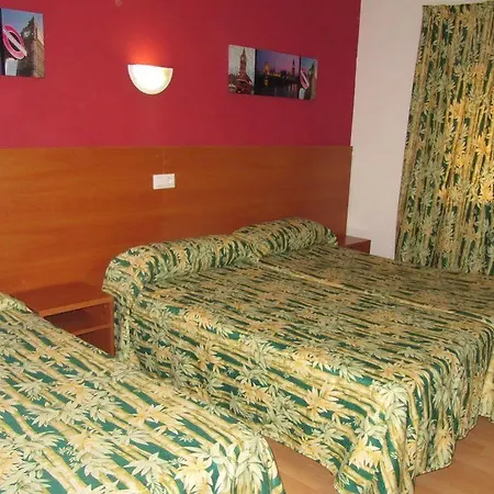 Hostal Apartamento Moli De Mar Lloret De Mar 2*
