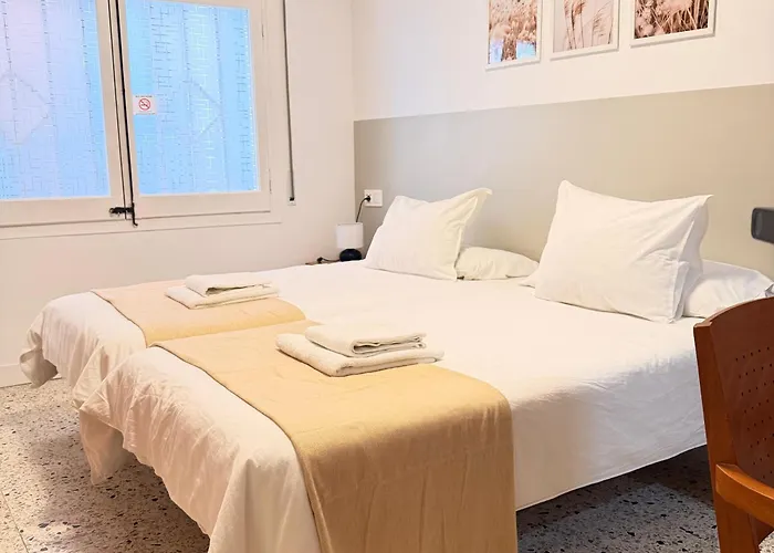 Moli De Mar - Check-in Autonomo 24 H فندق 2*